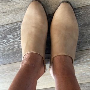 American Eagle slip on boots